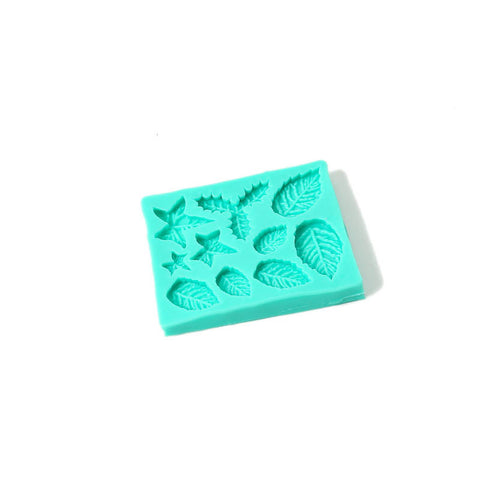 CHRISTMAS LEAVES SILICONE MOULD x 10