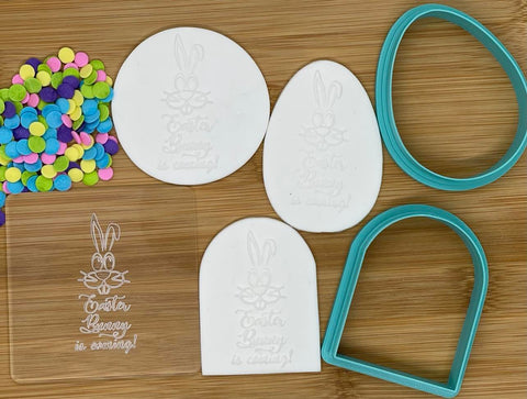 EASTER BUNNY IS COMING - RAISE IT UP COOKIE STAMP