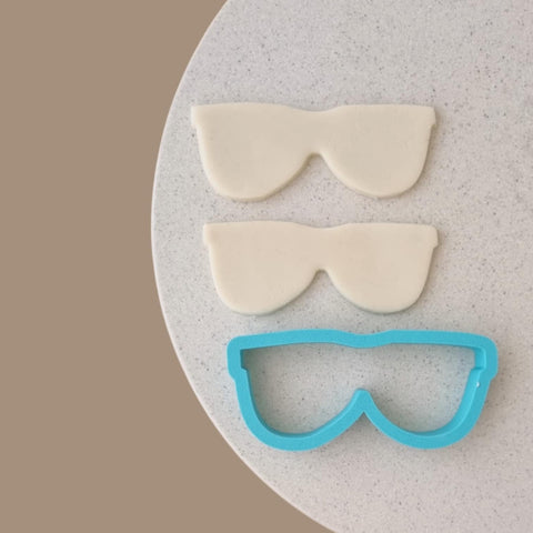 SUNGLASSES COOKIE CUTTER 10cm x 4cm