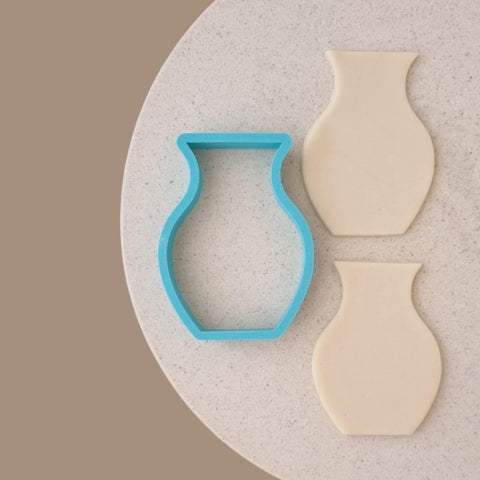 VASE COOKIE CUTTER 9cm x 6.5cm wide