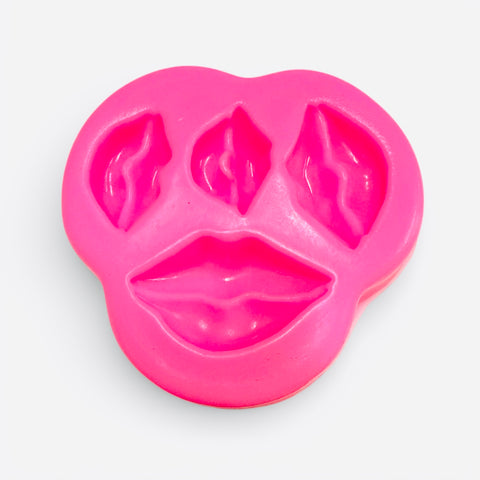 LIPS SILICON MOULD x 3 cavity - Whip It Up Cake Supplies