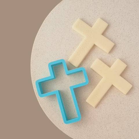 CROSS THICK COOKIE CUTTER 10cm x 7.5cm wide