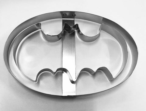 BATMAN WITH OVAL CUTTER